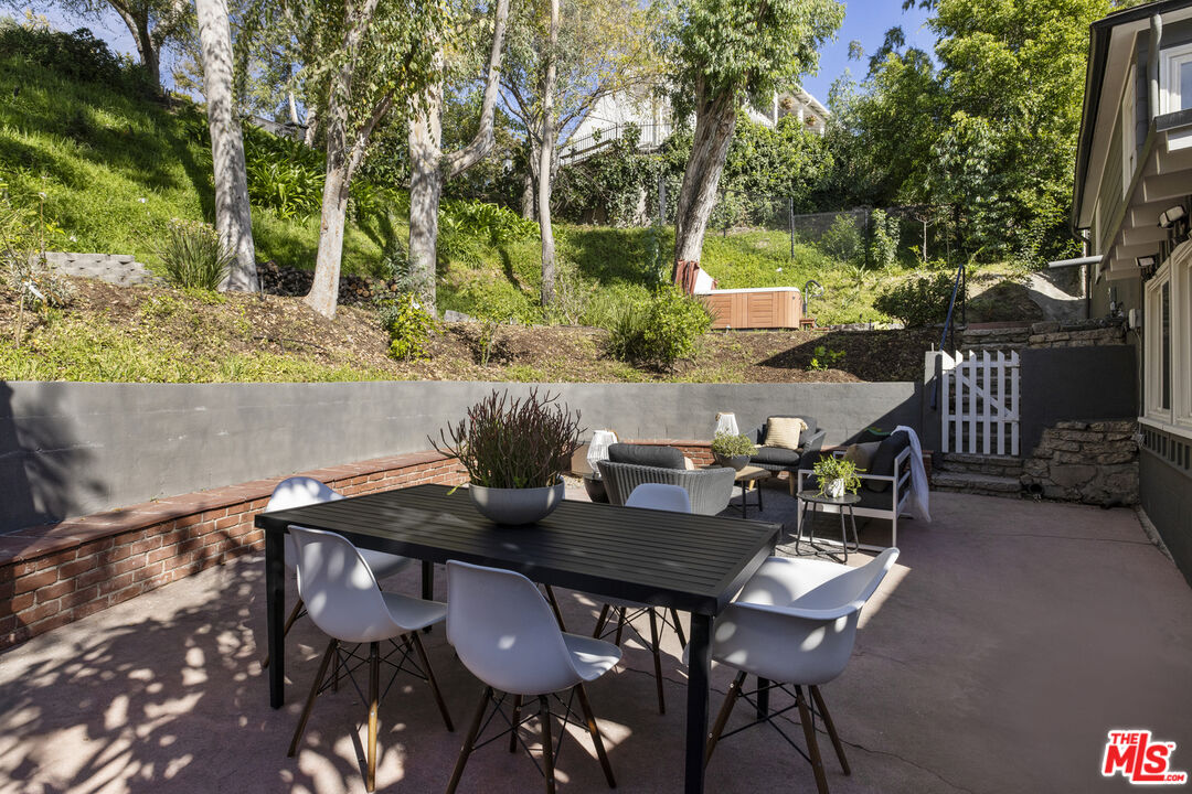 1611 Puebla Dr