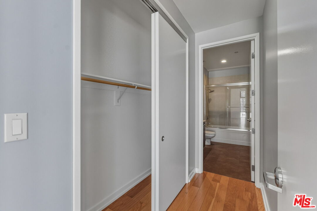 801 S Grand Ave Unit: 1306