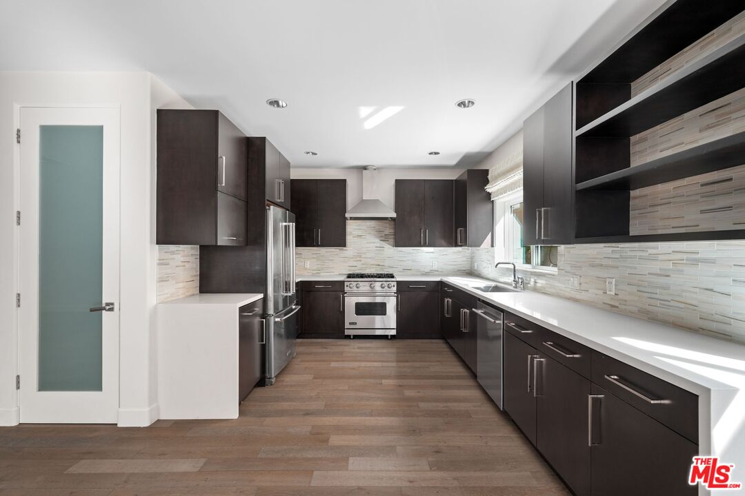 1745 S Barrington Ave