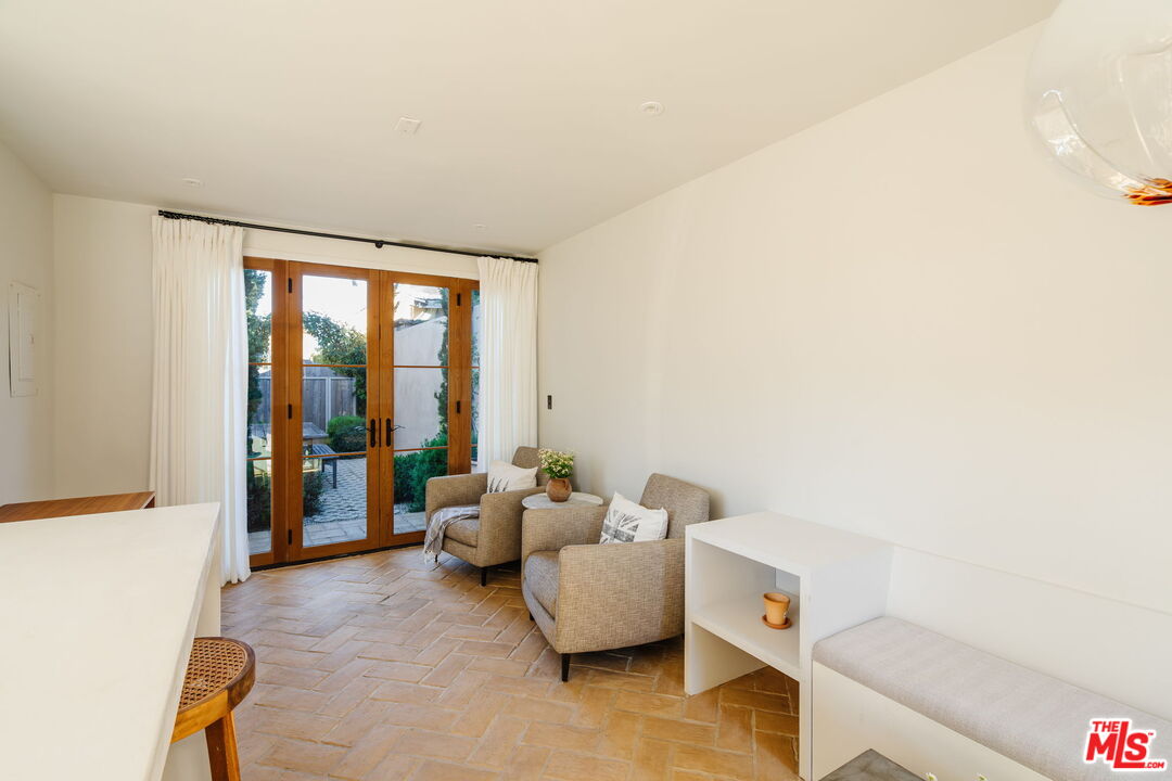 2640 Clyde Ave Unit: ADU