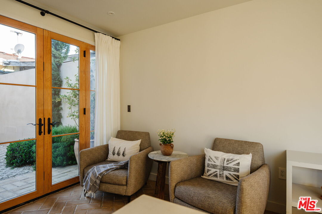 2640 Clyde Ave Unit: ADU