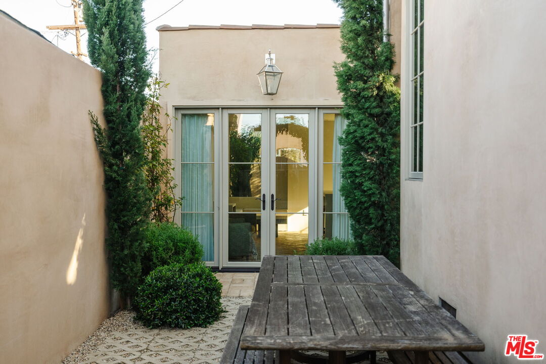 2640 Clyde Ave Unit: ADU