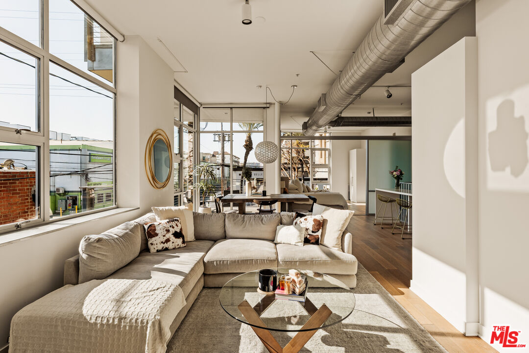 4080 Glencoe Ave Unit: 226