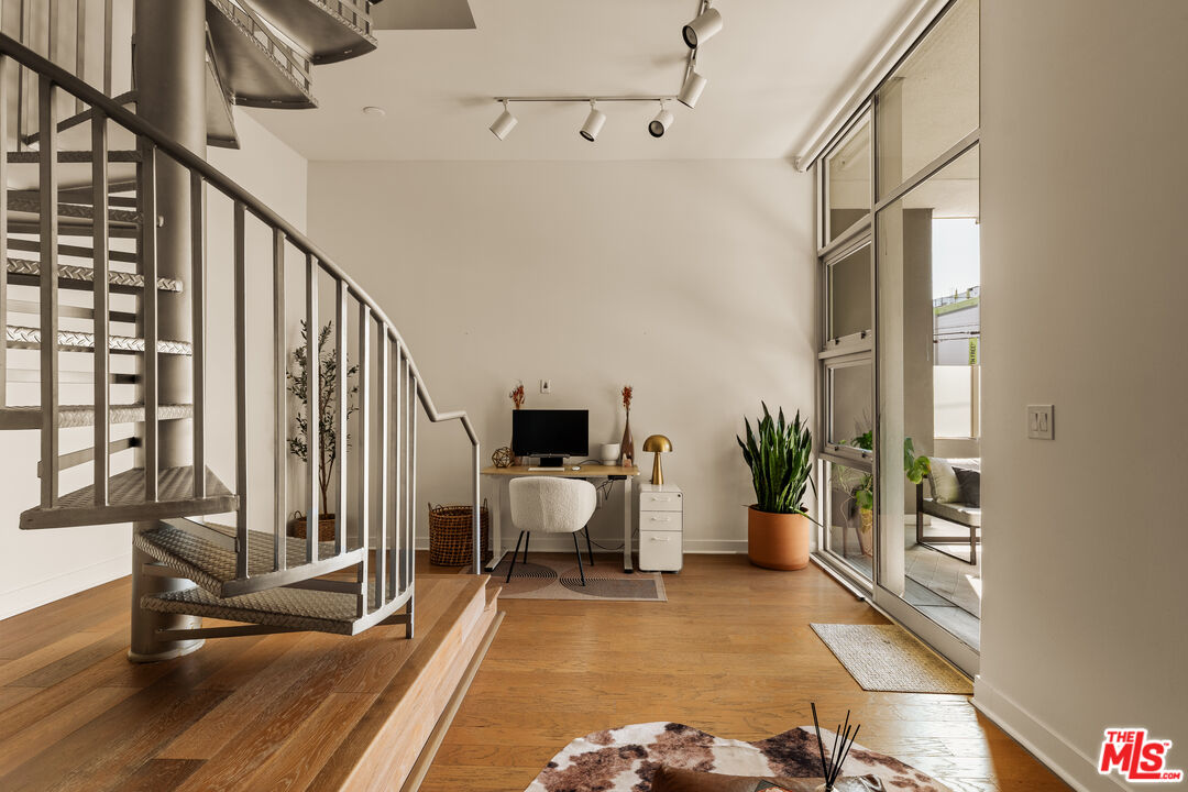 4080 Glencoe Ave Unit: 226