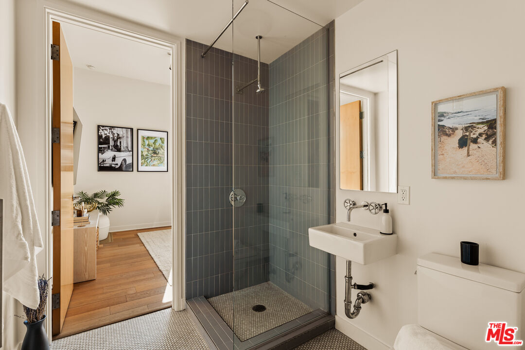 4080 Glencoe Ave Unit: 226