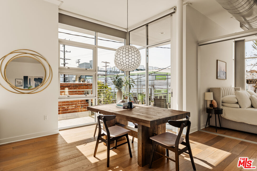 4080 Glencoe Ave Unit: 226