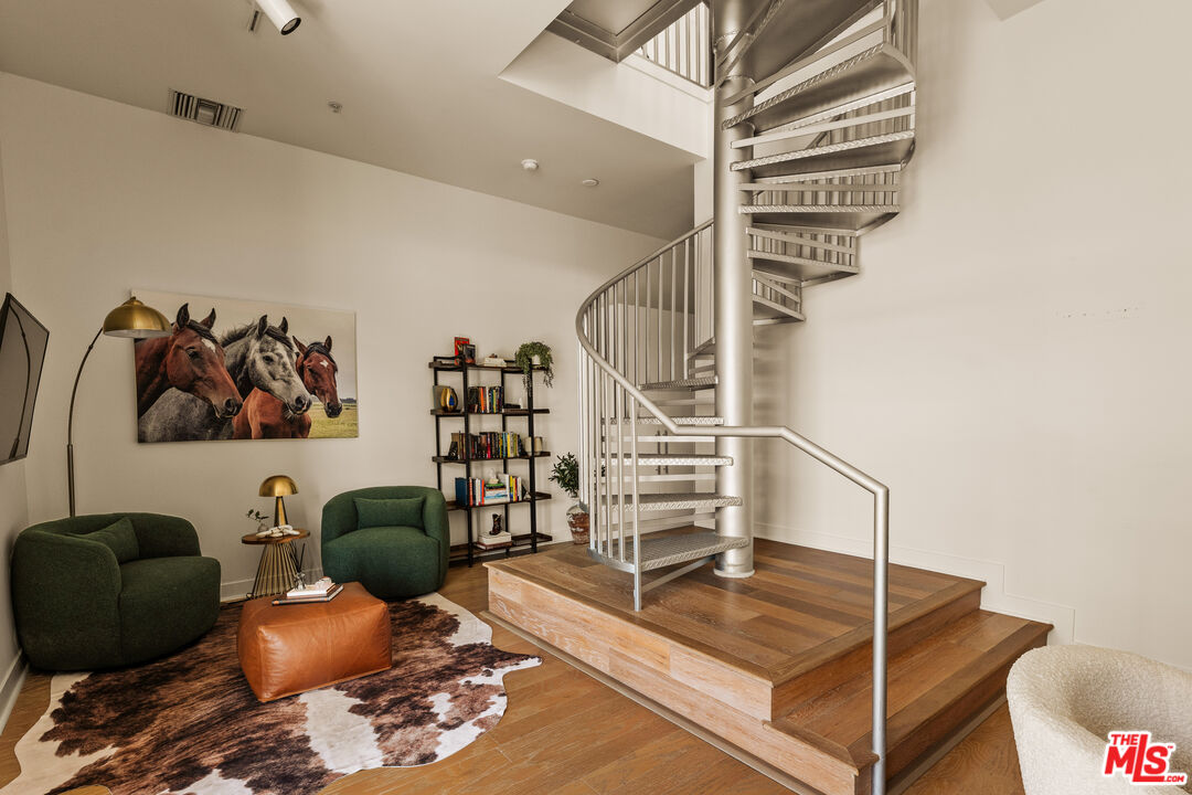 4080 Glencoe Ave Unit: 226