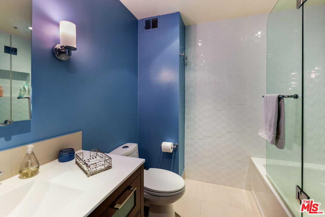 10790 Wilshire Blvd Unit: 404