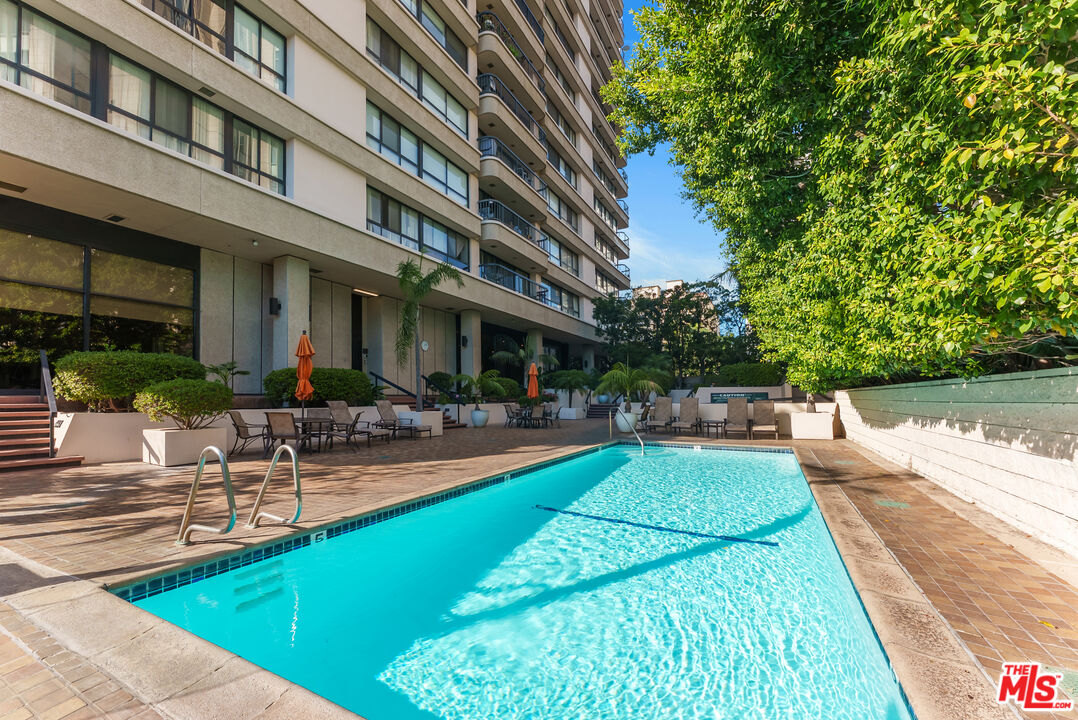 10790 Wilshire Blvd Unit: 404