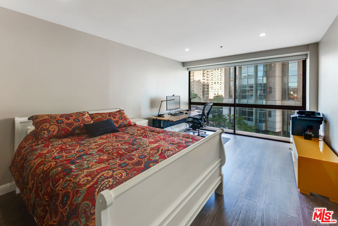 10790 Wilshire Blvd Unit: 404