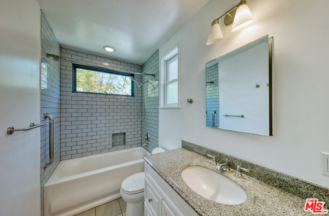 847 Commonwealth Ave