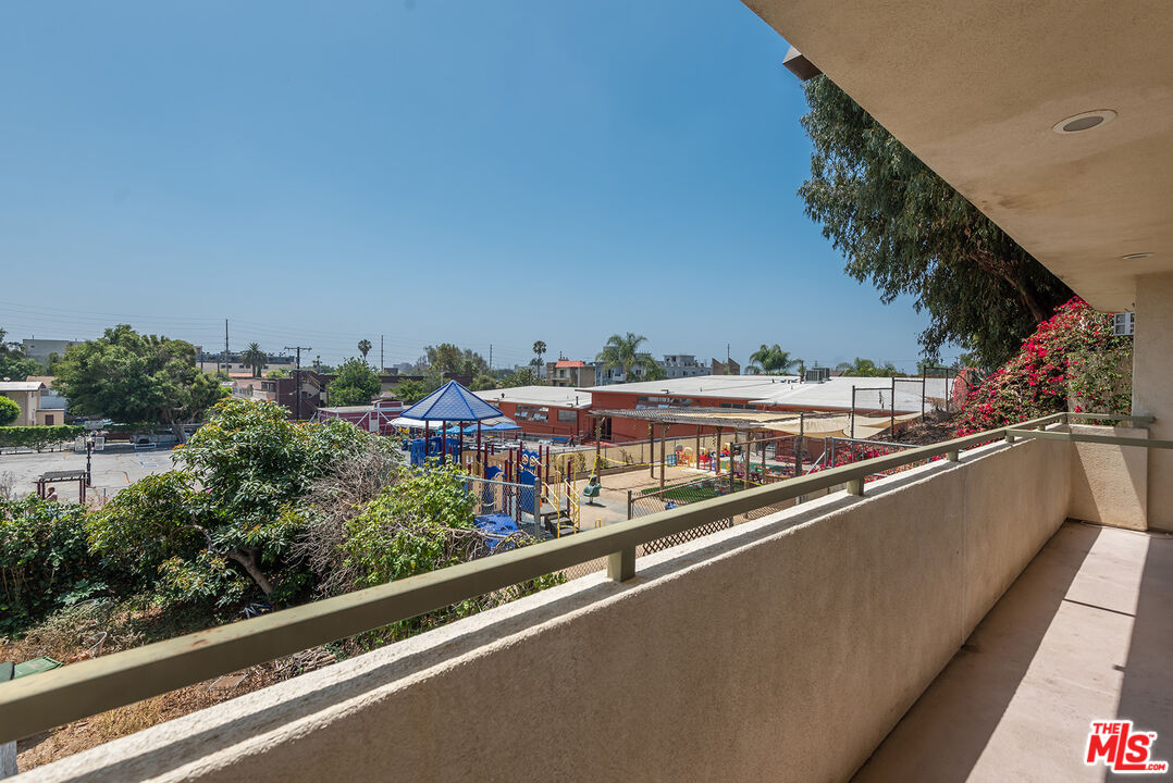 11540 Rochester Ave Unit: 103