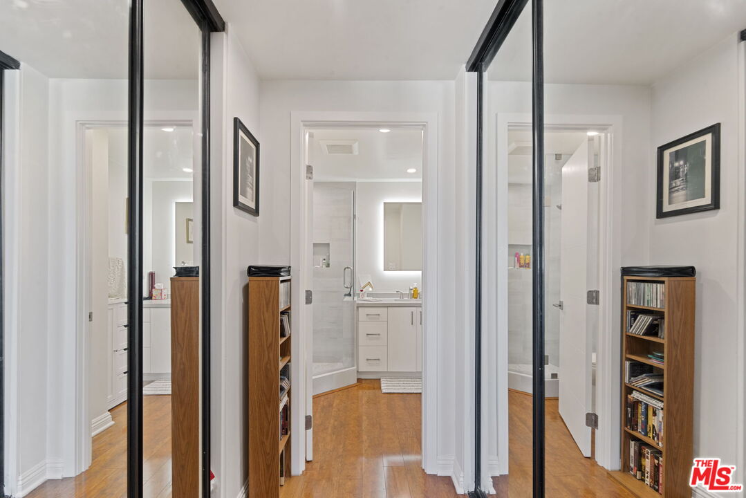 1155 N La Cienega Blvd Unit: 1002