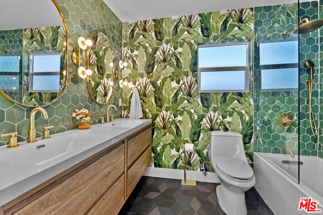 1607 S Spaulding Ave