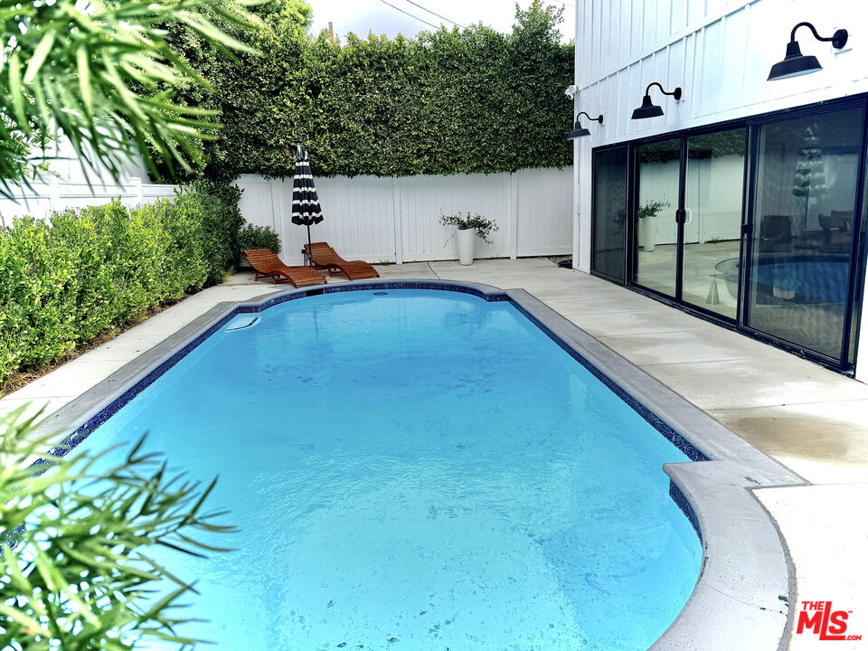 1607 S Spaulding Ave