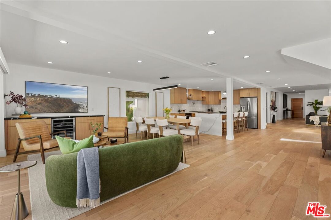 1607 S Spaulding Ave