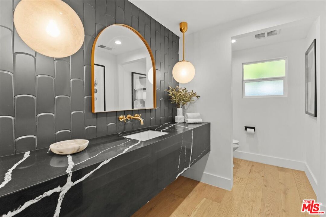 1607 S Spaulding Ave