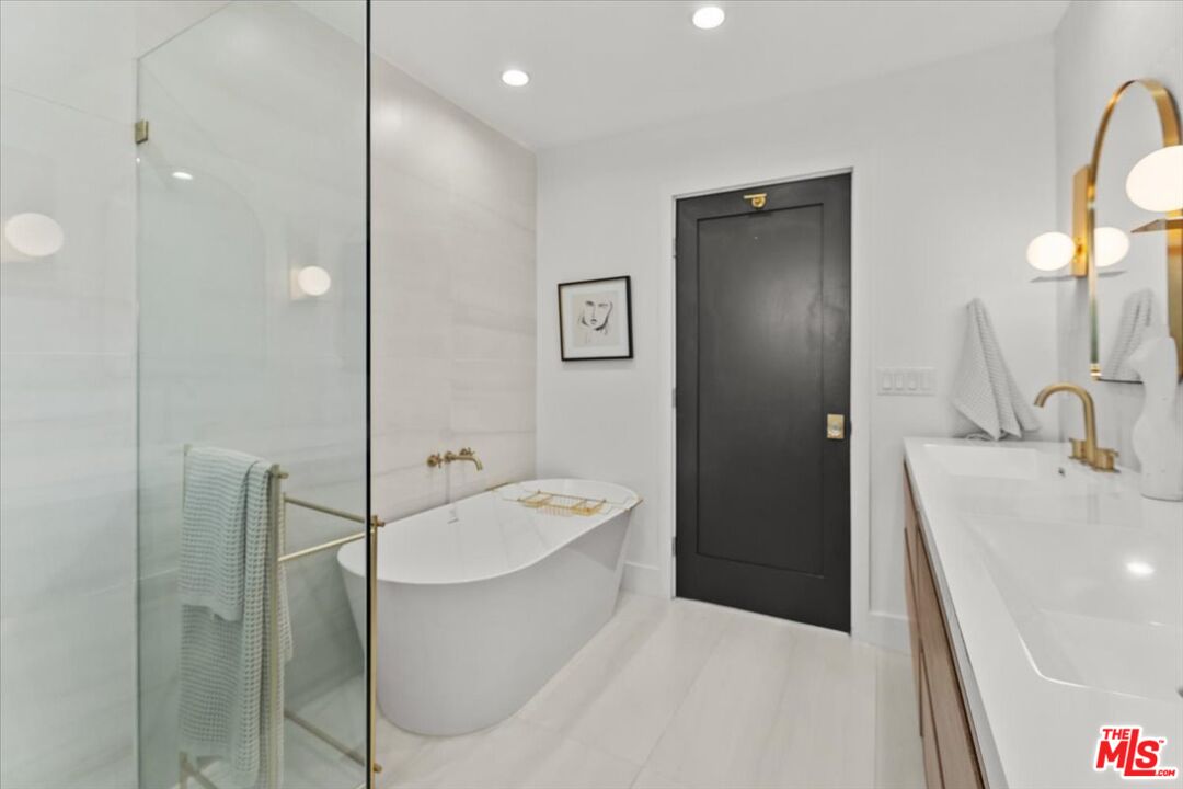 1607 S Spaulding Ave