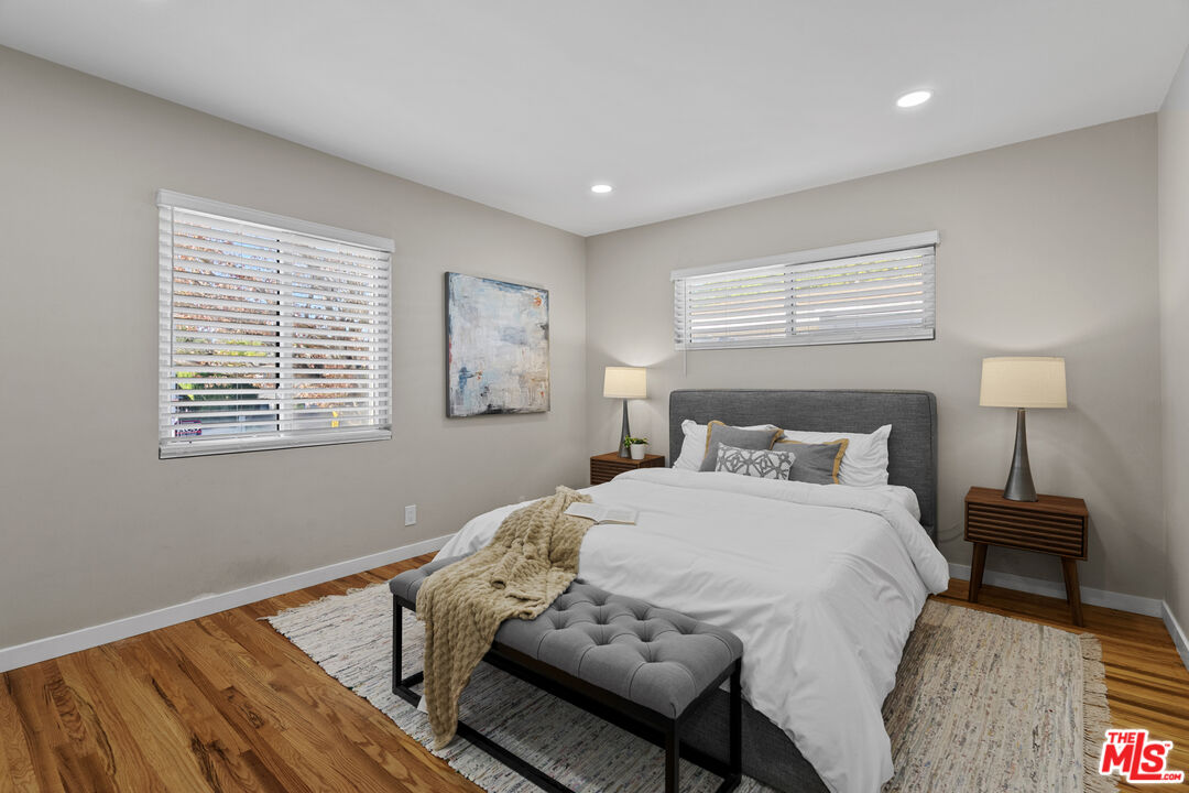 4210 N Sepulveda Blvd