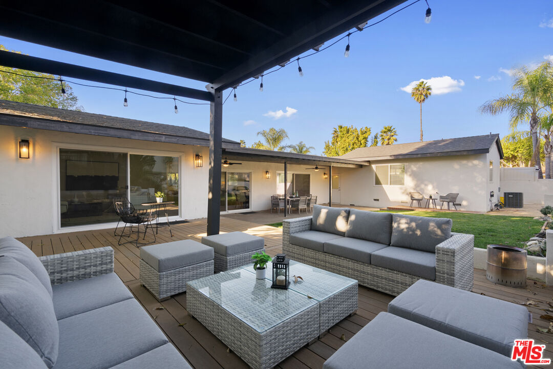 4210 N Sepulveda Blvd