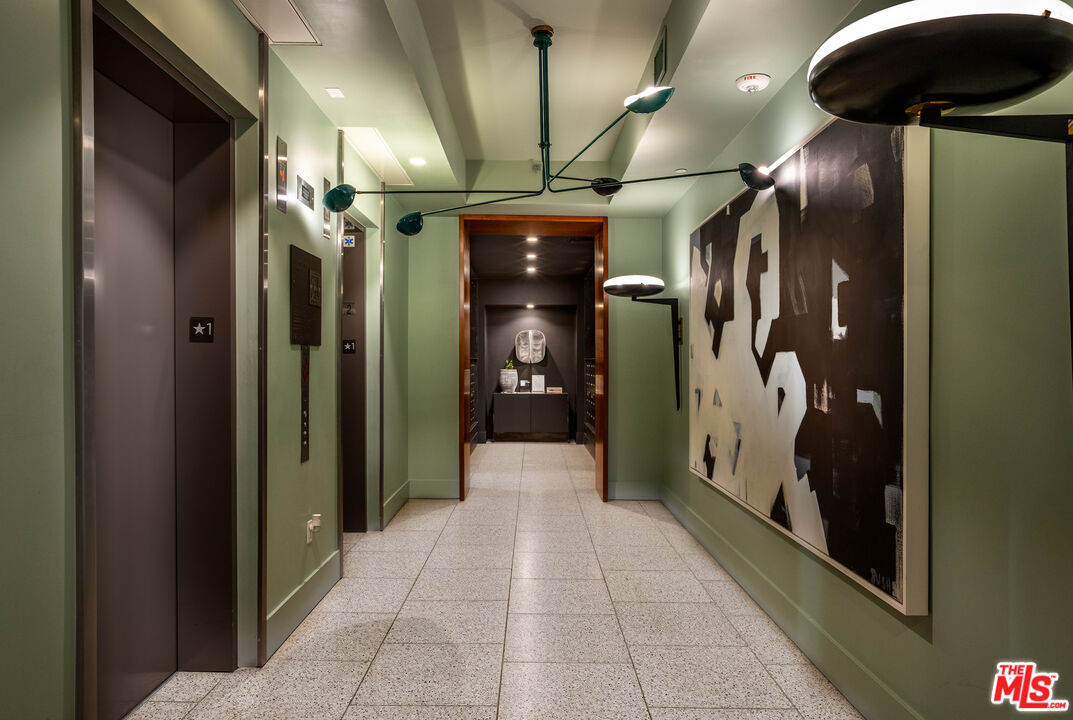 10777 Wilshire Blvd Unit: 208