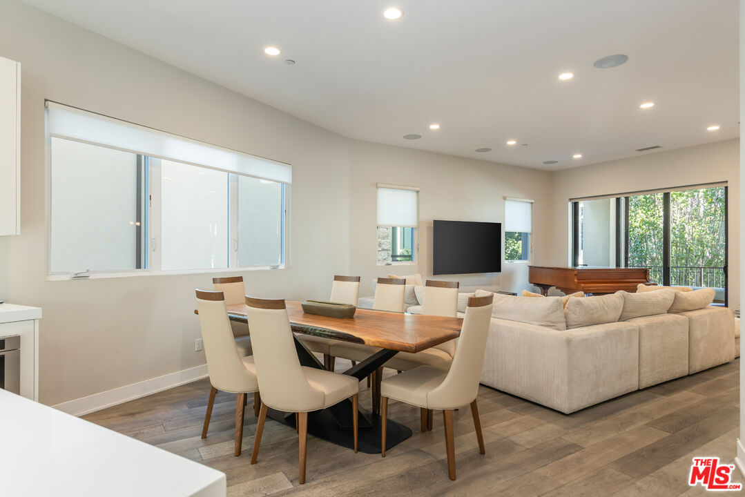 12615 W Seacoast Pl