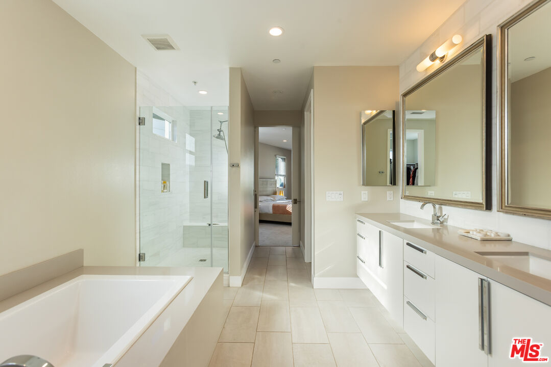 12615 W Seacoast Pl