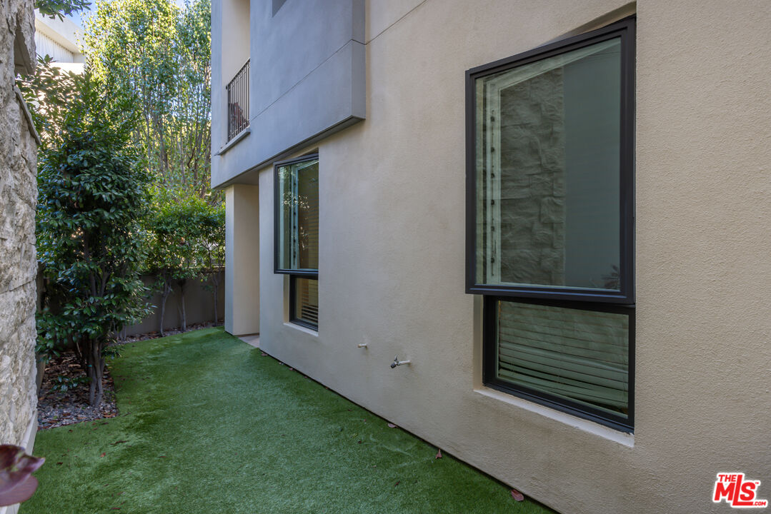 12615 W Seacoast Pl