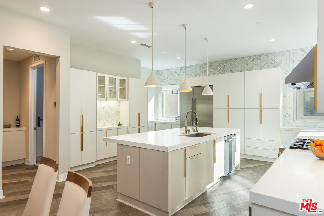 12615 W Seacoast Pl