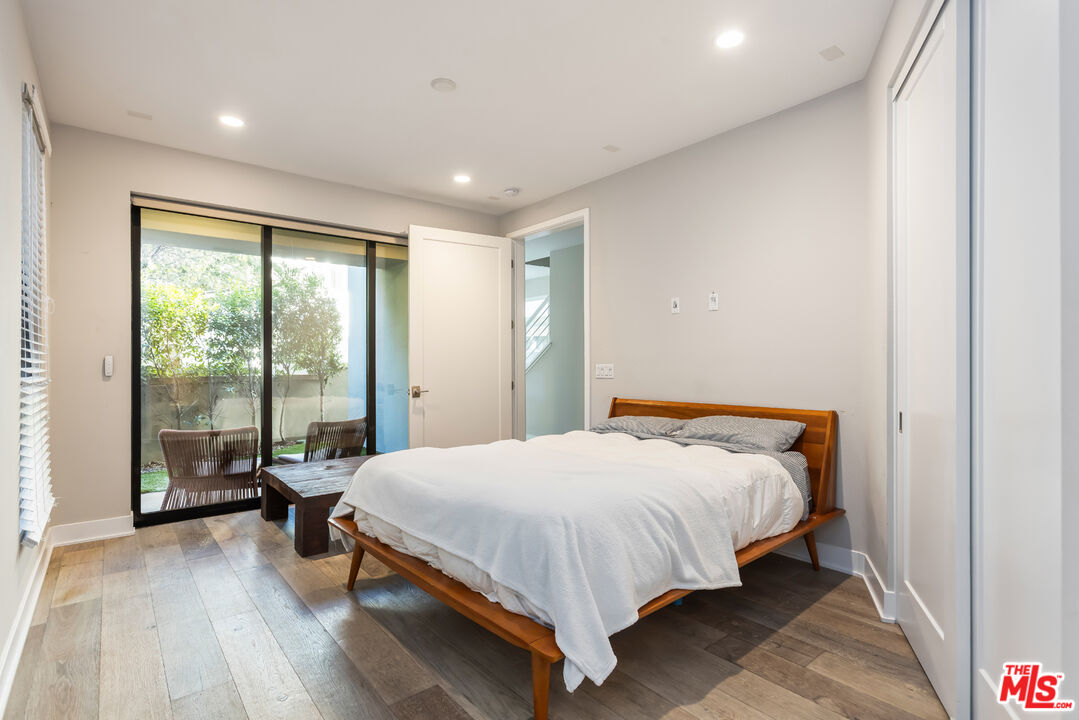 12615 W Seacoast Pl
