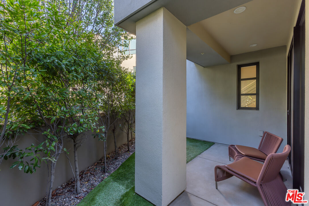 12615 W Seacoast Pl