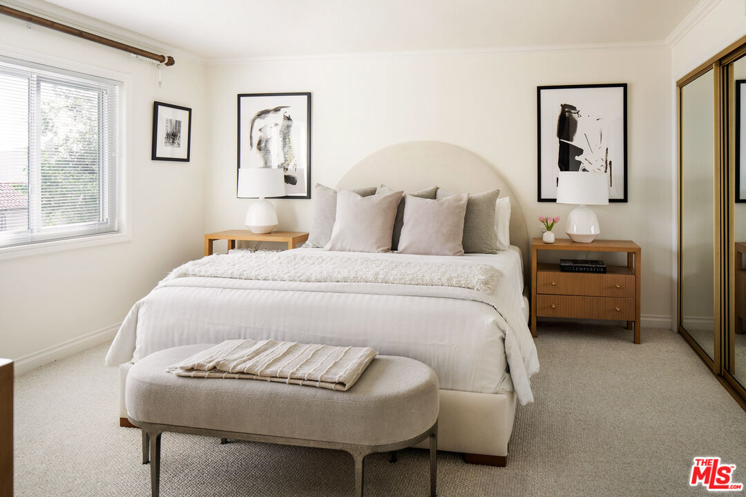 1121 N Olive Dr Unit: 201