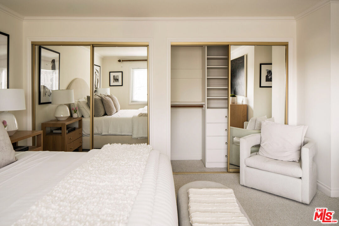 1121 N Olive Dr Unit: 201