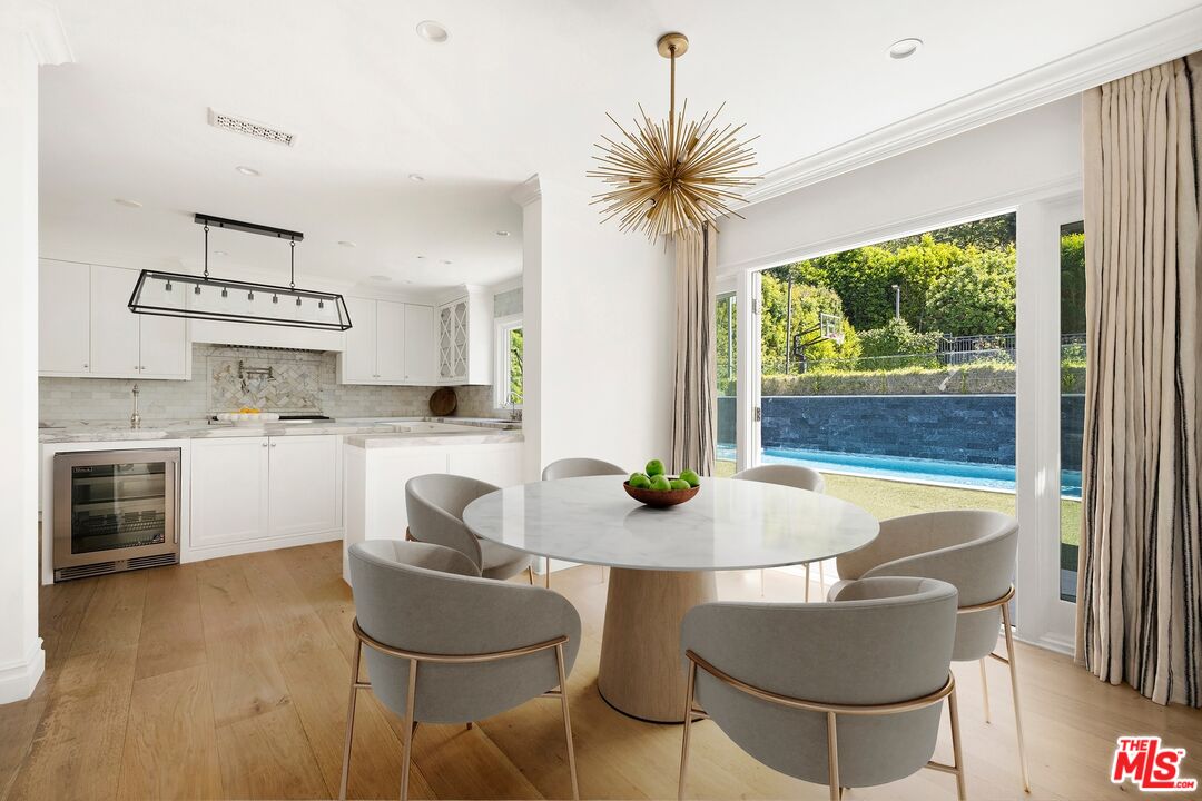 1214 Coldwater Canyon Dr