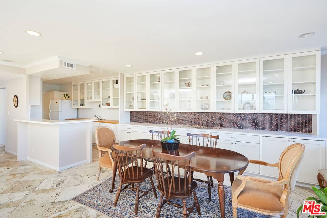 865 Comstock Ave Unit: 6A