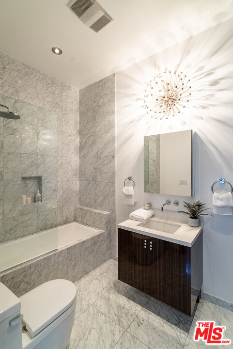 710 N Orlando Ave Unit: 201