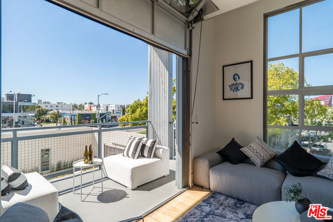 710 N Orlando Ave Unit: 201