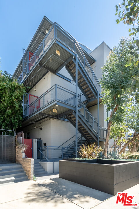 710 N Orlando Ave Unit: 201