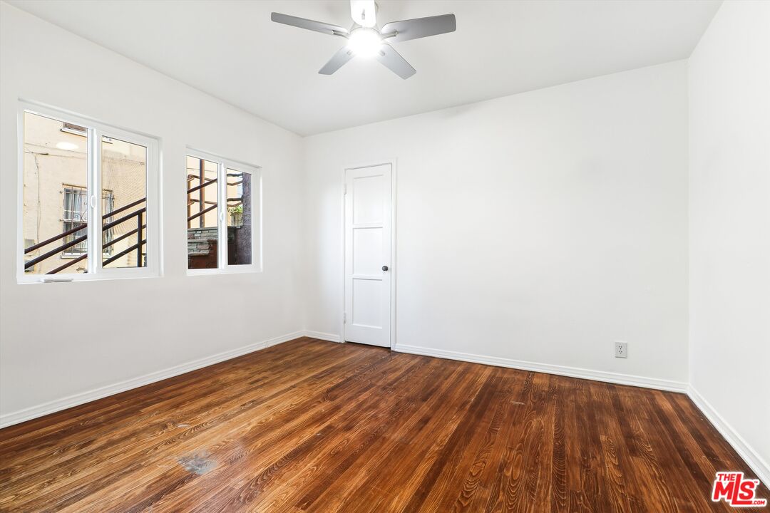 1319 S Mansfield Ave