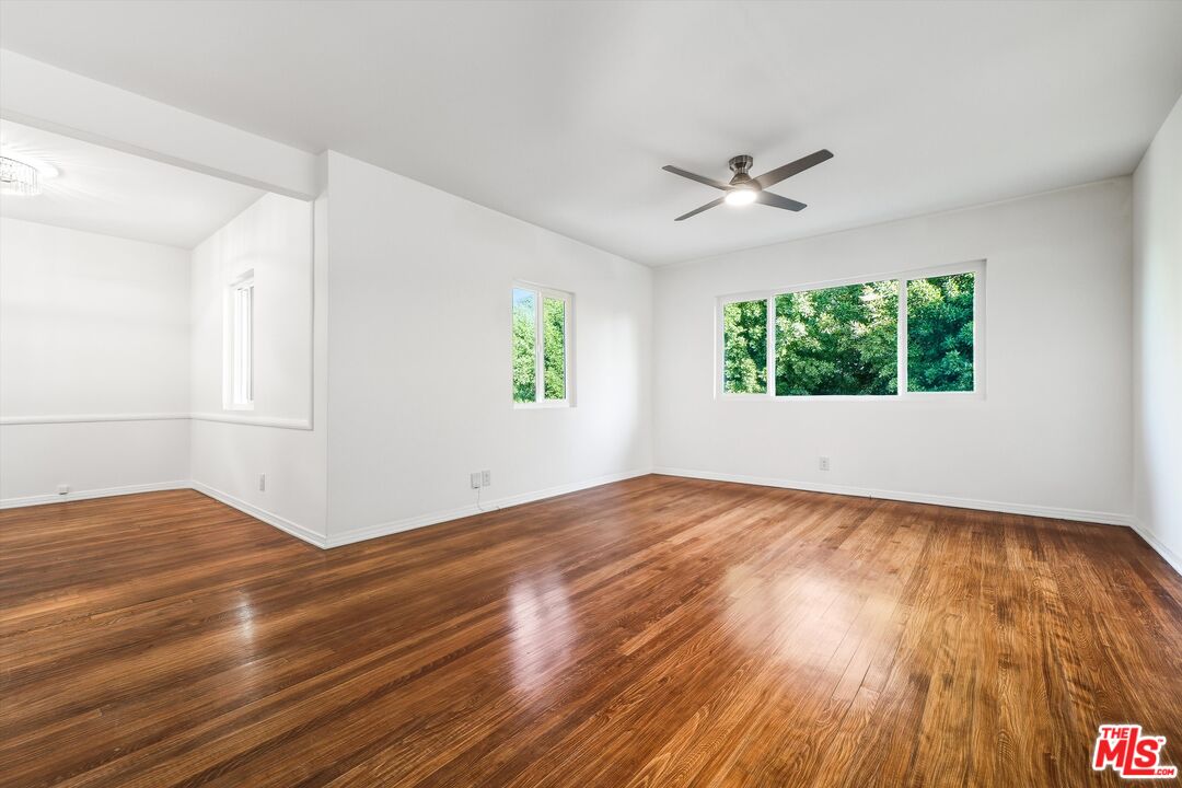 1319 S Mansfield Ave