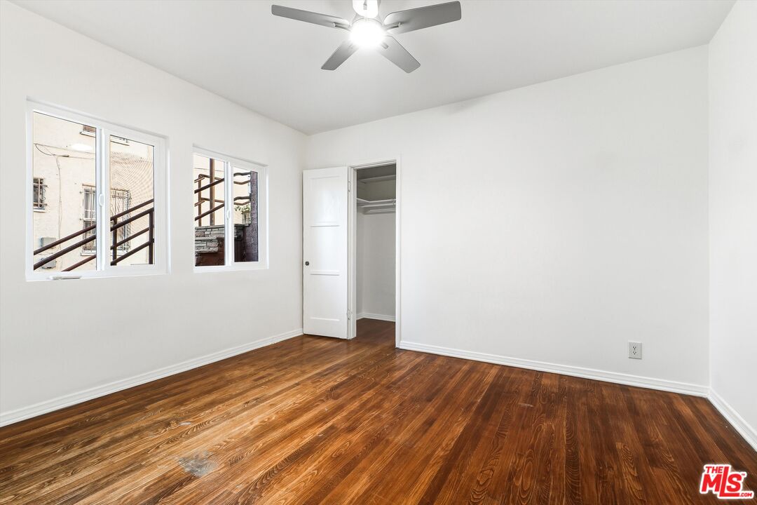 1319 S Mansfield Ave