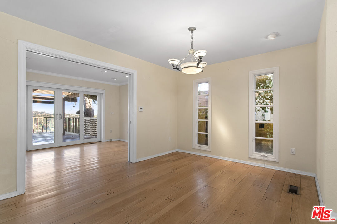 10132 Hollow Glen Cir