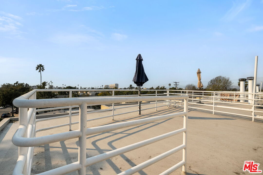 1011 Pacific St Unit: 1