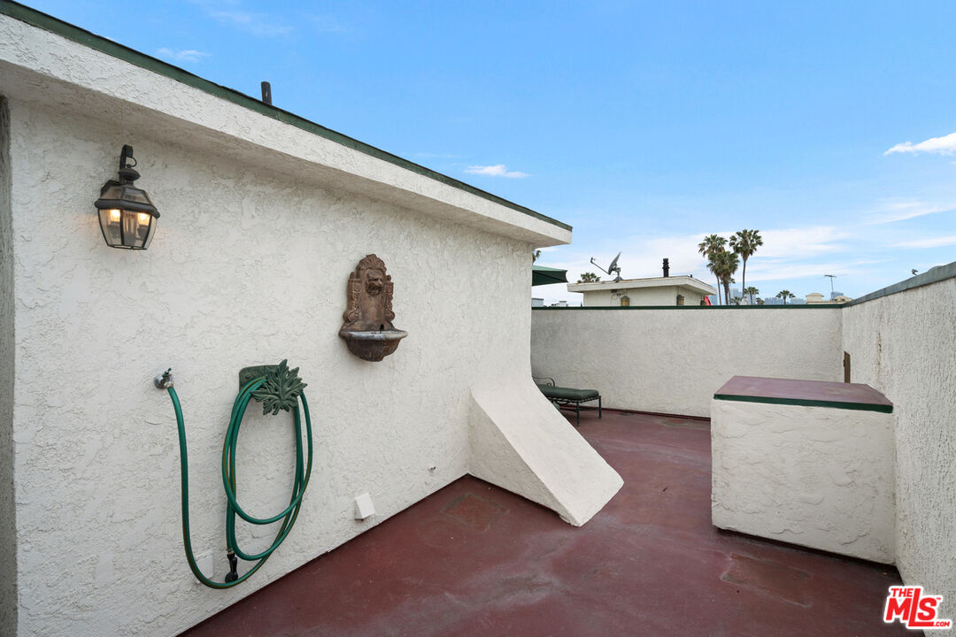 839 S Holt Ave Unit: 104