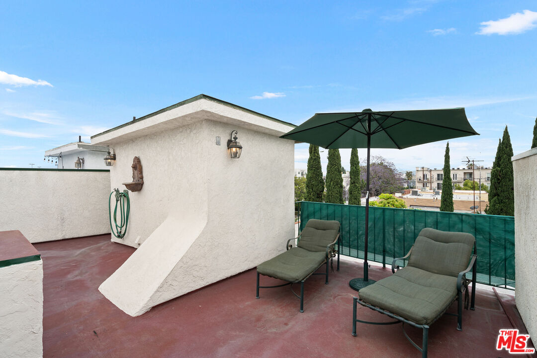 839 S Holt Ave Unit: 104