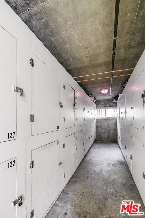 4558 Willis Ave Unit: 121