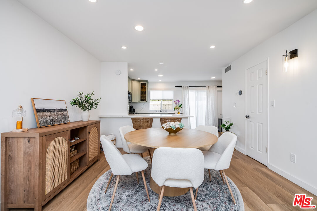 4558 Willis Ave Unit: 121