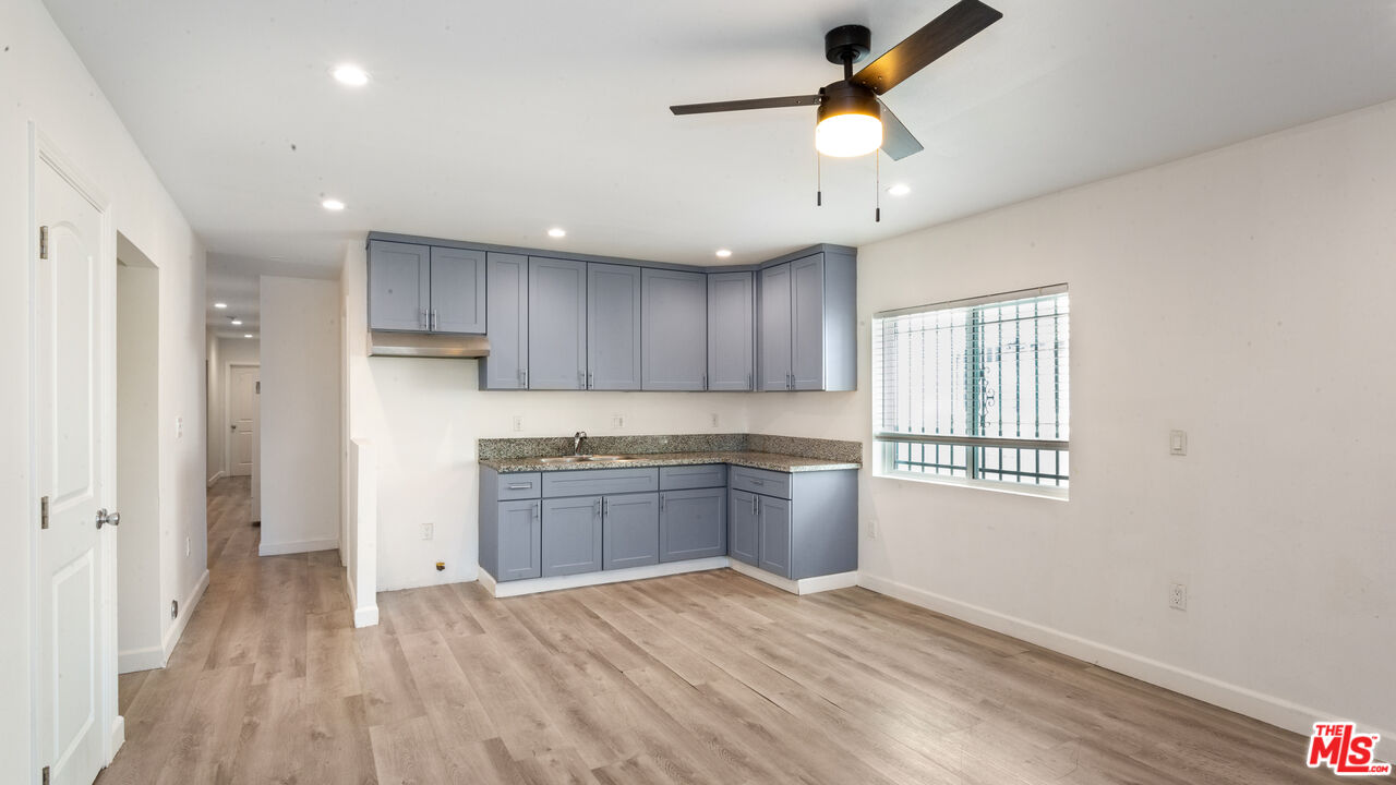 601 W 49th St Unit: 603