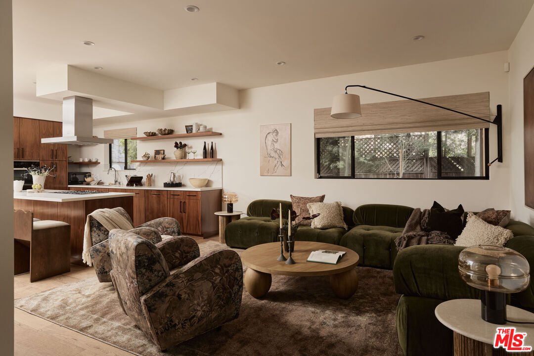 3214 Highland Ave Unit: 4