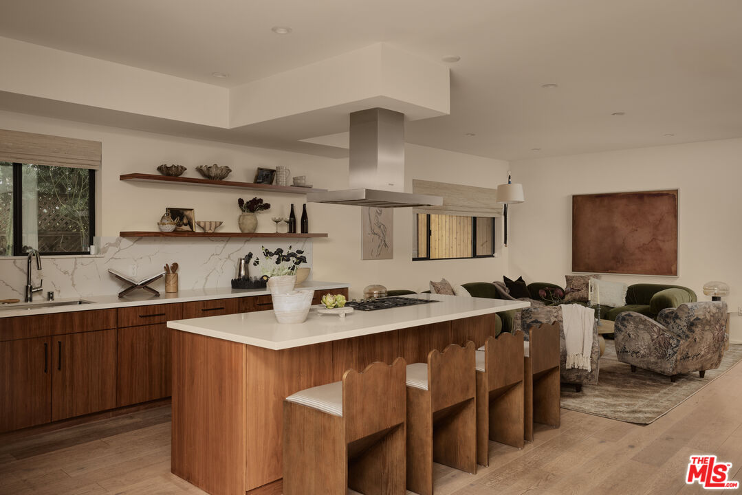 3214 Highland Ave Unit: 4